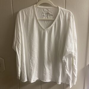 Frank & Eileen Tee Lab White V-neck Top Size S